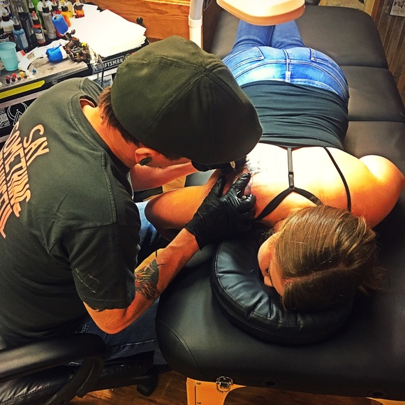 Meet your Posher, Danielle - Picture 1 of 1